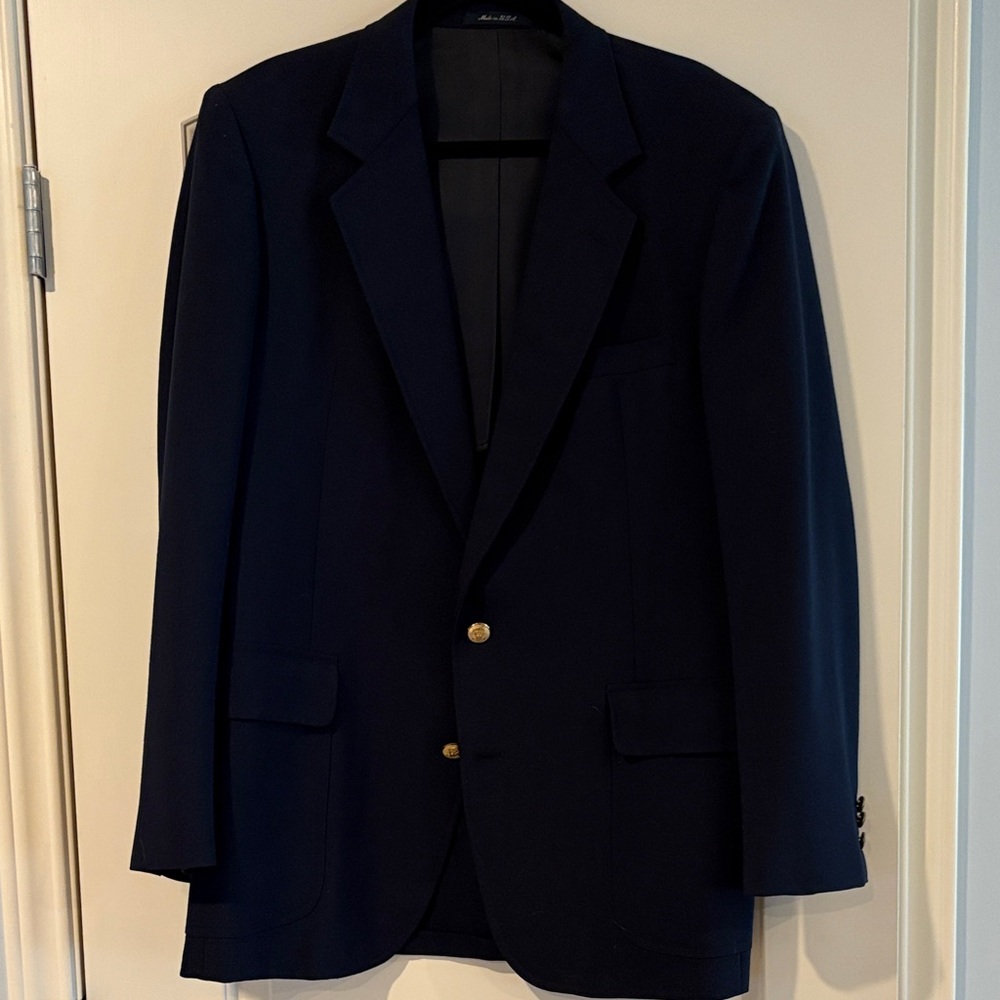 Stanley Blacker for Dillard’s Classic Navy Blazer with Gold Buttons. 42 L